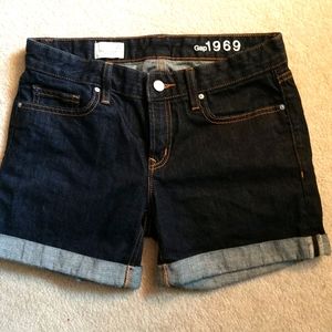 Gap sz 27 denim shorts dark wash